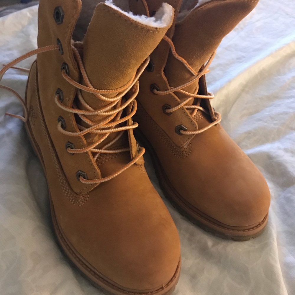 NWOT Women’s timberland waterproof boots